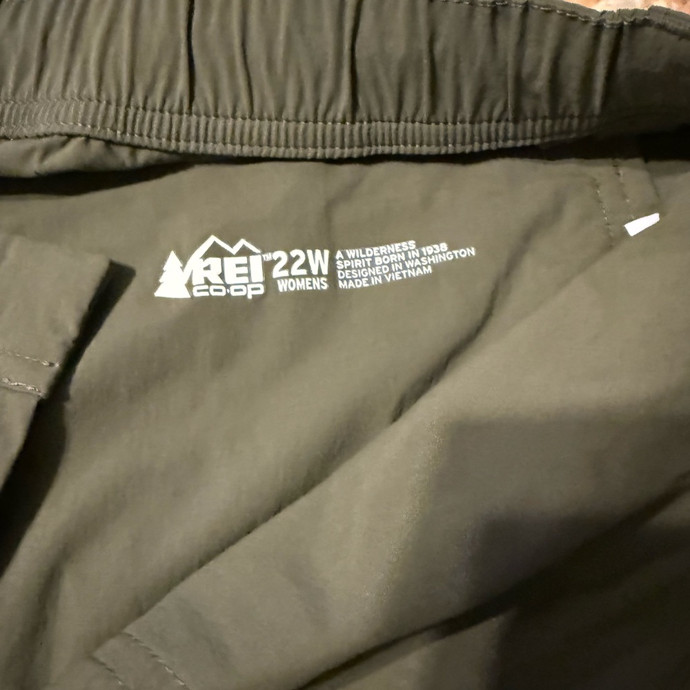 REI outdoor pants - Picture 3 of 5